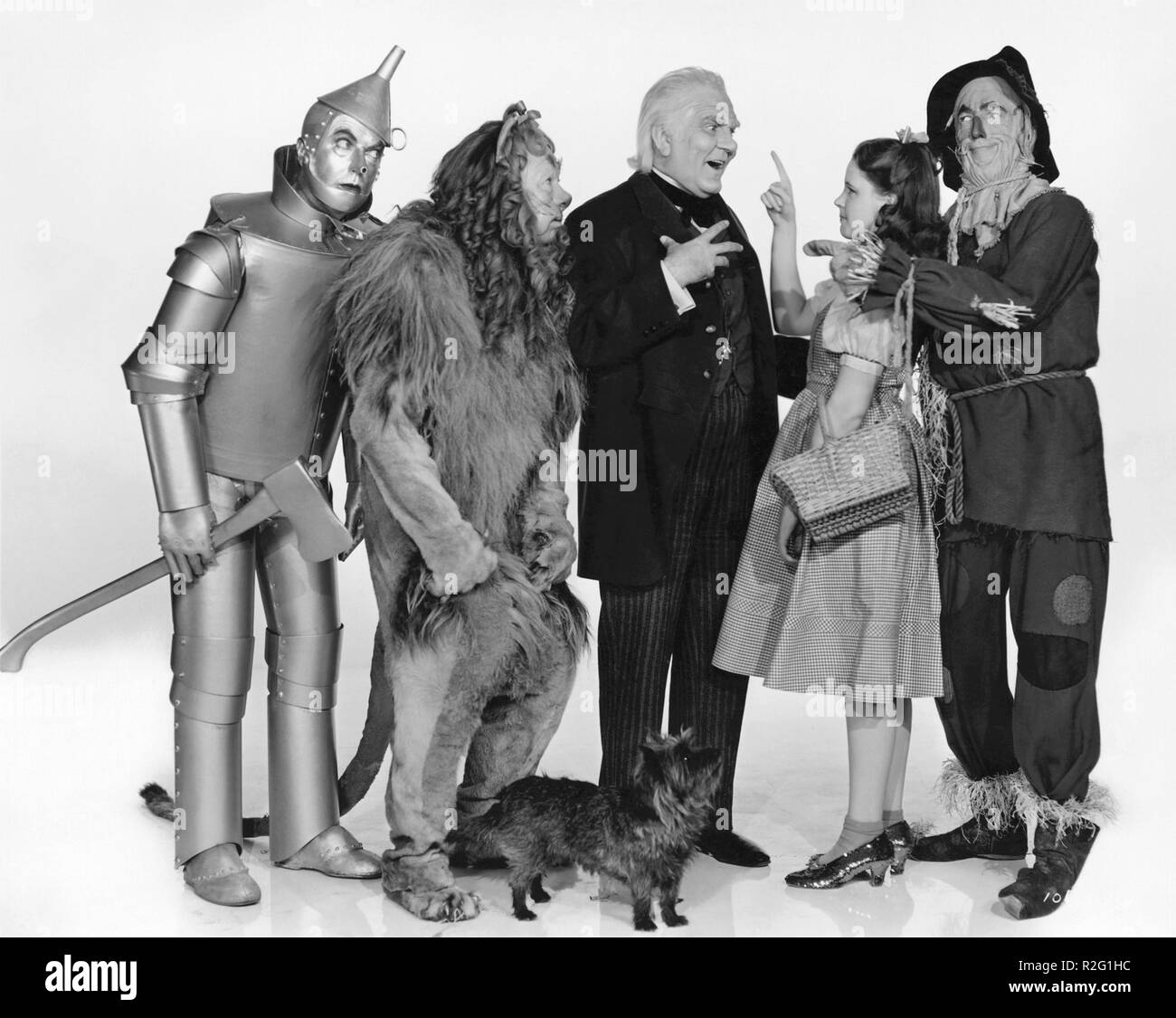 Der Zauberer von Oz Jahr: 1939 USA Regie: Victor Fleming, Jack Haley, Bert Lahr, Frank Morgan, Judy Garland, Ray Bolger Stockfoto