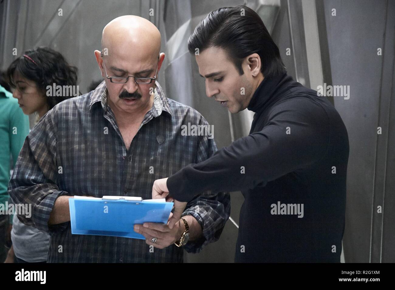 3 Krrish Indien Jahr: 2013 Regie: Rakesh Roshan Rakesh Roshan, Vivek Oberoi schießen Bild Stockfoto