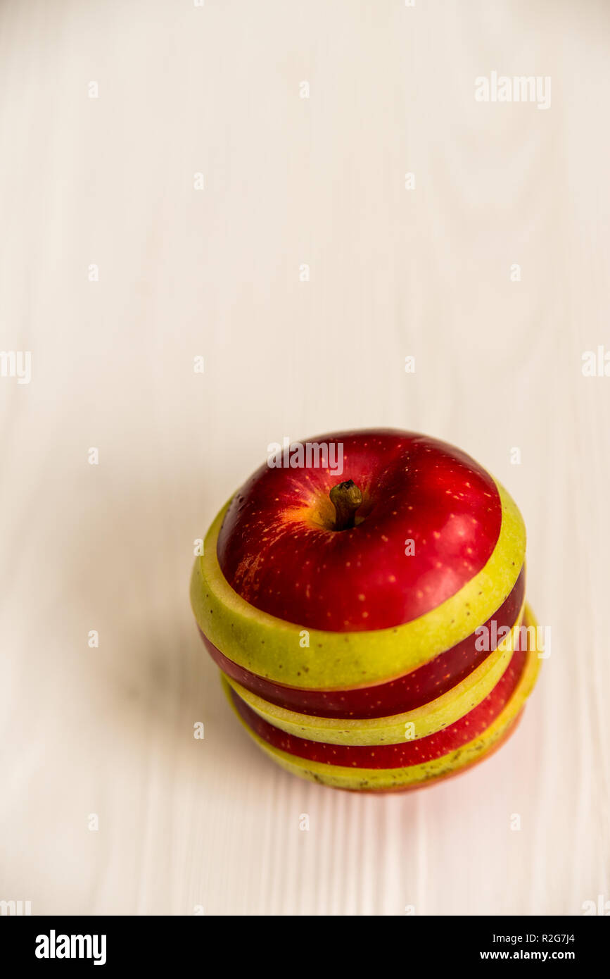 Gemischter Schichten von Rot und Grün auf Weiß Stockfoto