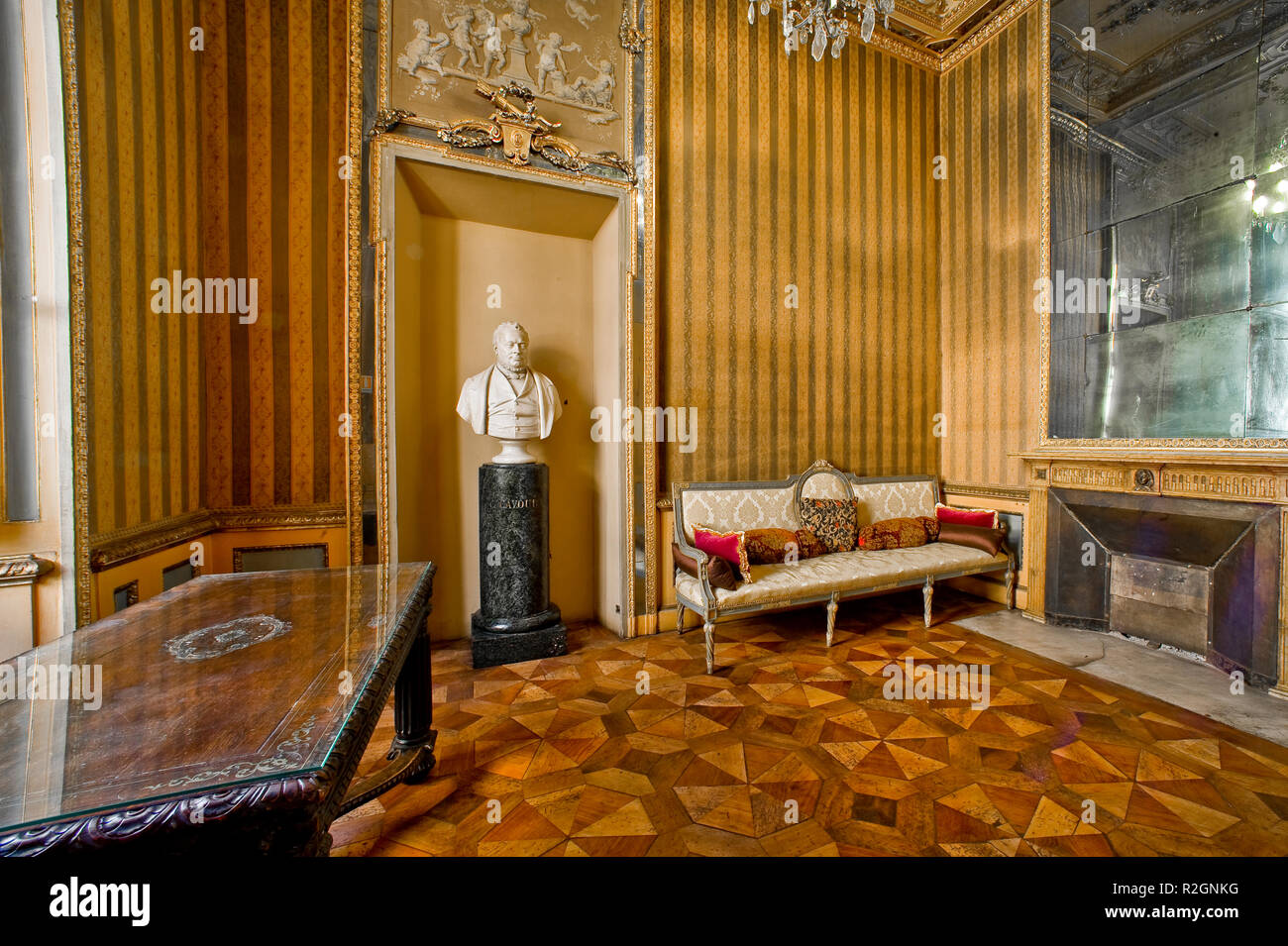 Italien Piemont Turin Granieri palace Circolo dei Lettori Zimmer von Camillo Benso Conte di Cavour Stockfoto