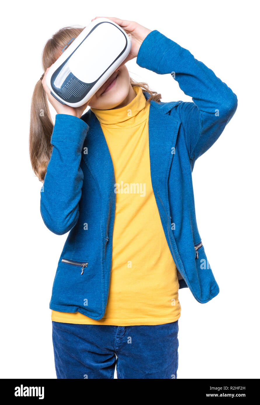 Kleines Mädchen mit VR-Brille Stockfoto