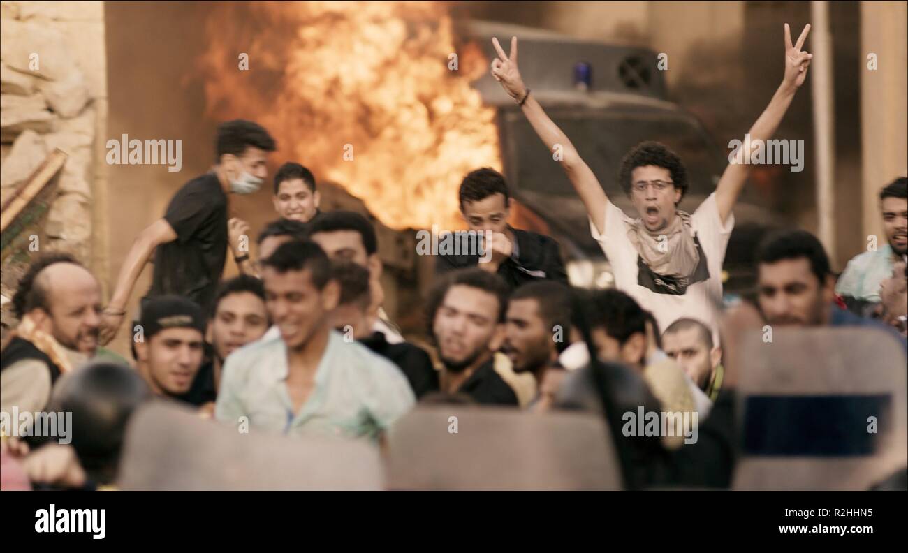 Clash Eshtebak Jahr: 2016 Frankreich/Ägypten Regisseur: Mohamed Diab Stockfoto