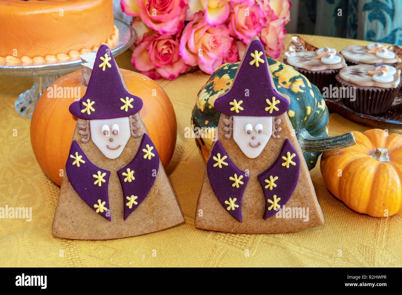 Neuheit Halloween Hexe Lebkuchen mit Zuckerguss. Stockfoto