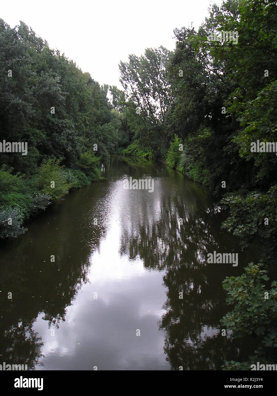 Nebenwasser wasser Fotos und Bildmaterial in hoher Auflösung Alamy Nebenwasser wasser Fotos und Bildmaterial in hoher Auflösung Alamy