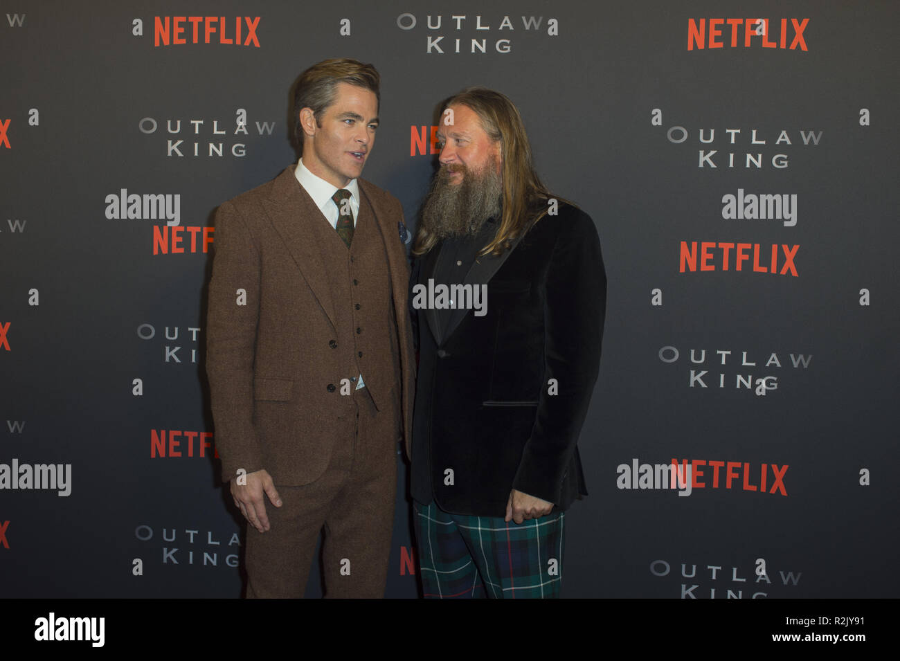 Prominente nehmen an der Schottischen Premiere von Outlaw King' am Vue Kino im Omni center. Mit: David Mackenzie, Chris Pine, Wo: Edinburgh, Großbritannien Wann: 19 Okt 2018 Credit: Euan Kirsche / WANN Stockfoto