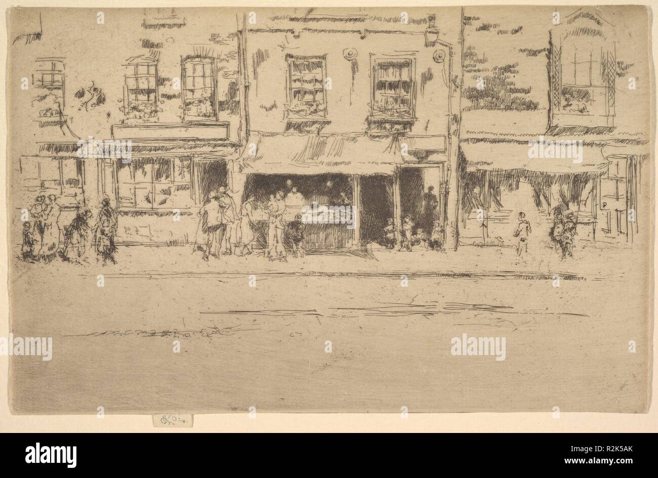 Die Fish Shop, Busy Chelsea (Fish Shop, Chelsea). Künstler: James McNeill Whistler (Amerikanische, Lowell, Massachusetts 1834-1903 London). Abmessungen: 5 3/8 x 8 7/16 in. (13,7 x 21,5 cm). Datum: 1886-87. Nach der Rückkehr nach London aus Venedig, Whistler, Anzahl der Ausdrucke an den Fassaden von kleinen Anbietern, die in alten Gebäuden gewidmet. Hier, die Fenster, Markisen und angehäuft Zähler der Fische Elisabeth Stadler shop auf Cheyne Walk, in der Nähe des Künstlers Chelsea Residence, werden verwendet, um eine abstrahierte Muster von Licht und Schatten zu entwickeln. Durch die Architektur unterstützt, die horizontale Anordnung ist p Stockfoto