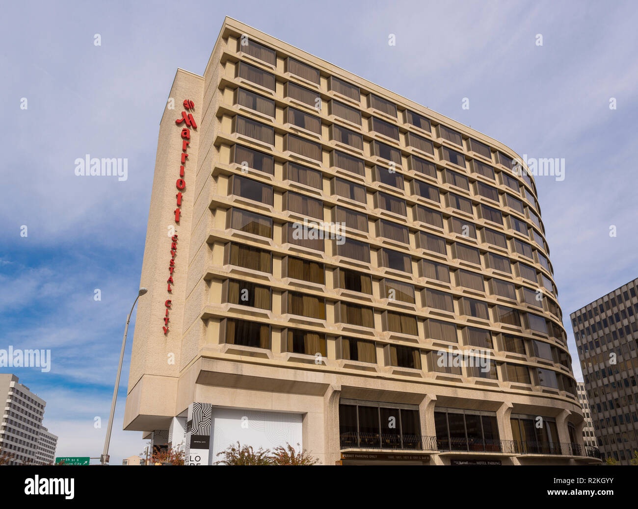 CRYSTAL CITY, Virginia, USA - Marriott Hotel in Crystal City, Lage des Amazon HQ 2 in Arlington County. Stockfoto