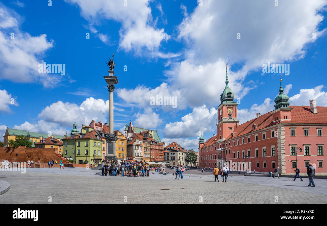 Blick auf Schloss Quadrat mit Sigismunds Spalte, das königliche Schloss und die Altstadt von Warschau, Warschau, Polen Stockfoto