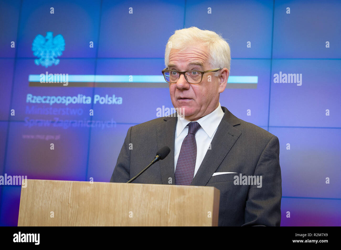 Minister für Auswärtige Angelegenheiten der Republik Polen Jacek Czaputowicz während der Pressekonferenz im Ministerium in Warschau, Polen am 3. Oktober 2018 Stockfoto