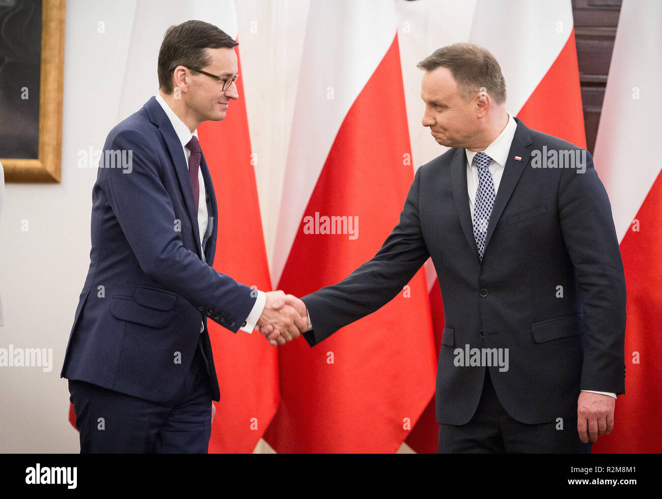 Premierminister von Polen Mateusz Morawiecki und Präsident von Polen Andrzej Duda während der Zeremonie zur Ernennung neuer Mitglieder des Sozialen Dialogs Rat im Präsidentenpalast in Warschau, Polen, 07. Februar 2018 Stockfoto