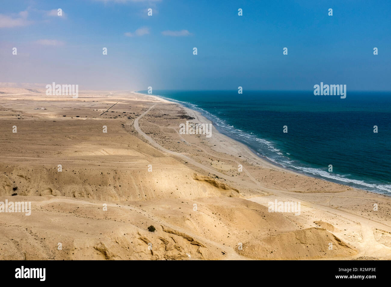 Küstenregion von dhofar Governatorat, Oman. Dieser abgelegenen Region mit Blick auf den schönen Arabischen Meer Stockfoto