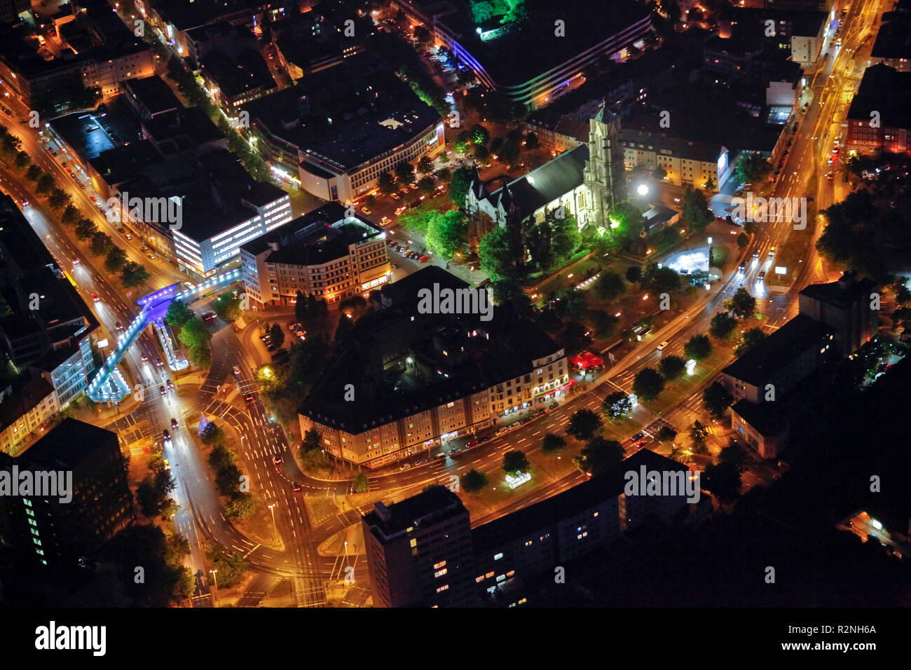 Limbecker Platz Berliner Platz Karstadt Einkaufszentrum, Extraschicht 2010, Nacht der Industriekultur, Sommerfest der Kulturhauptstadt Europas 2010, Essen, Ruhrgebiet, Nordrhein-Westfalen, Deutschland, Europa, Stockfoto