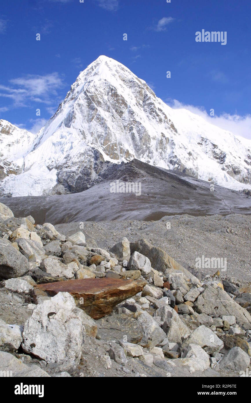 Pumori und Kala pattar - Himalaya Stockfoto