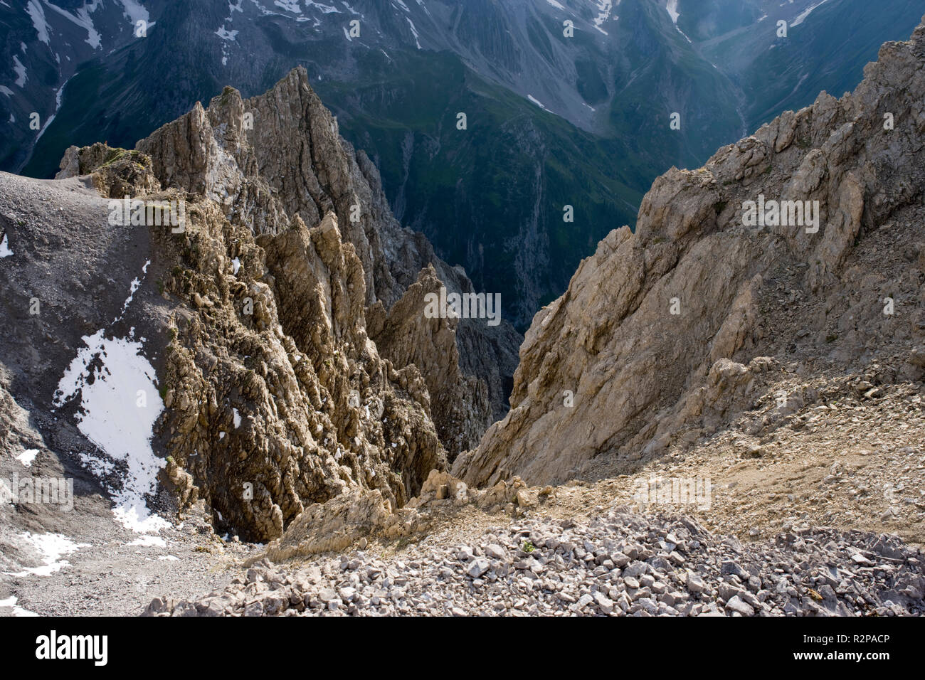 Felsige Landschaft am Seekopf Peak, Lechtaler Alpen, Tirol, Österreich Stockfoto