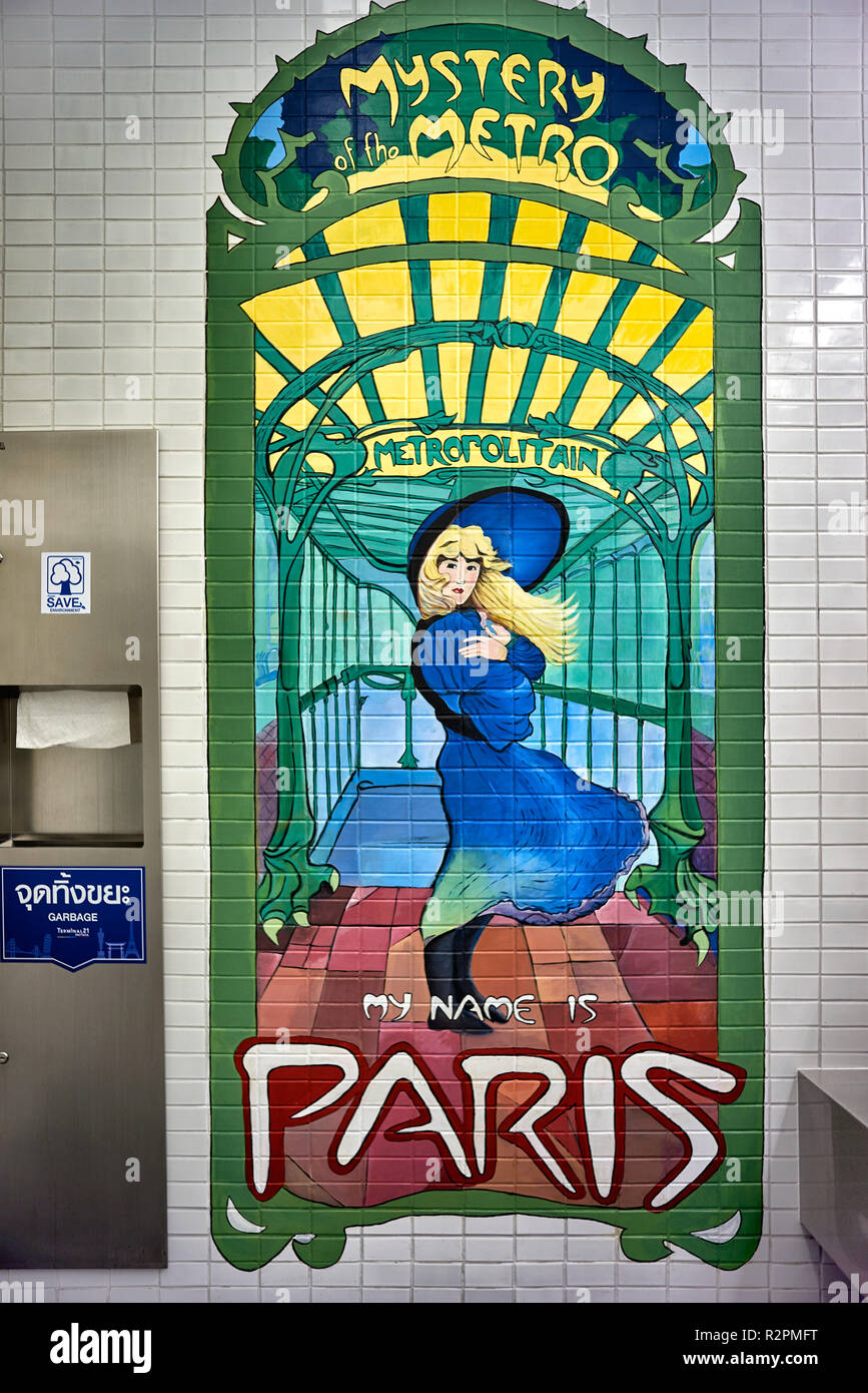 Paris U-Bahn Haltestelle entfernt. Wc können Sie über die Pariser Metro Thema an Klemme 21, Pattaya, Thailand Südostasien Stockfoto