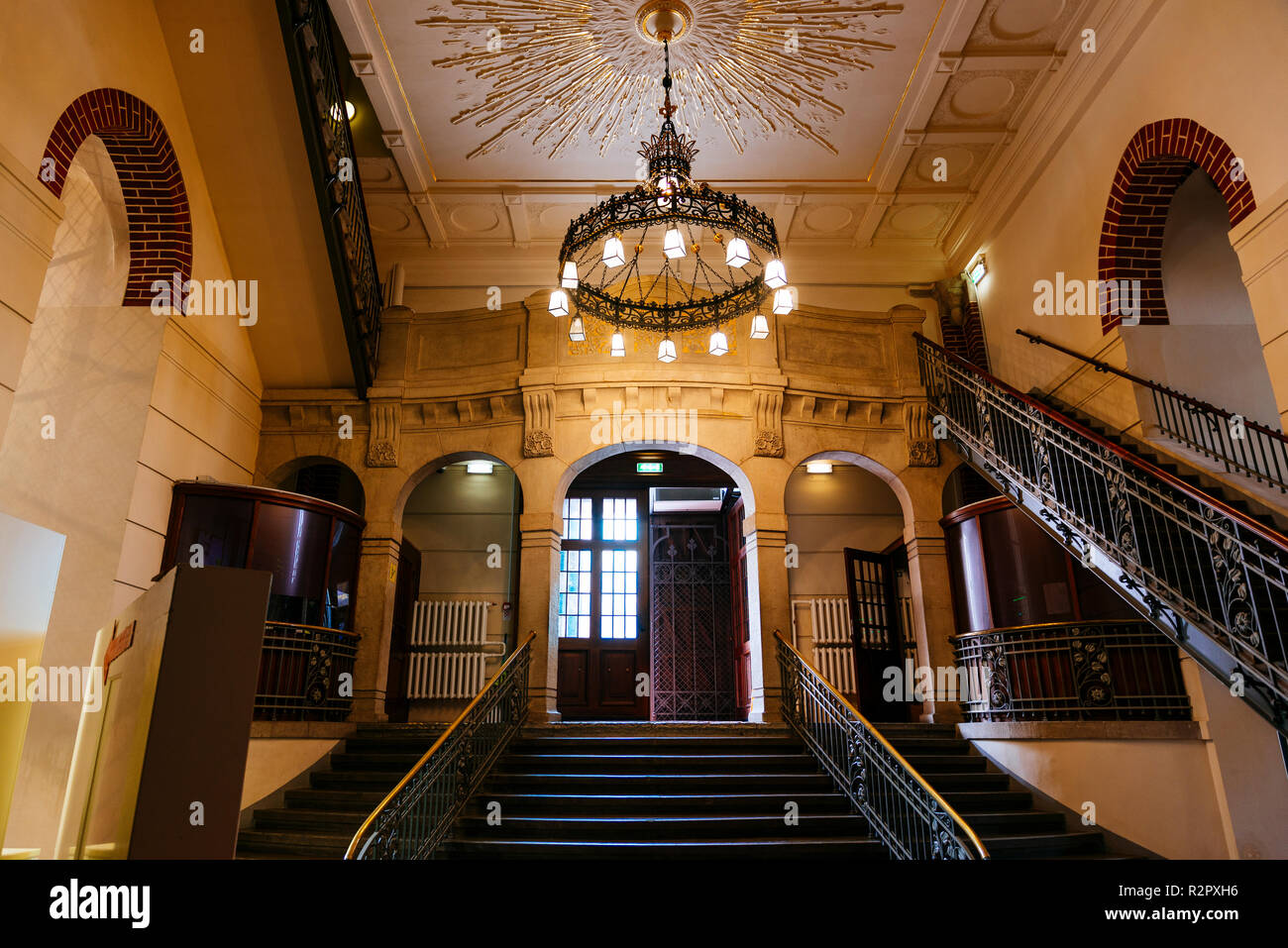 Eingang zum Dom zu Riga ist die Evangelisch-lutherische Kathedrale. Die Kathedrale ist eine der bekanntesten Sehenswürdigkeiten in Lettland, Riga, Lettland, Stockfoto
