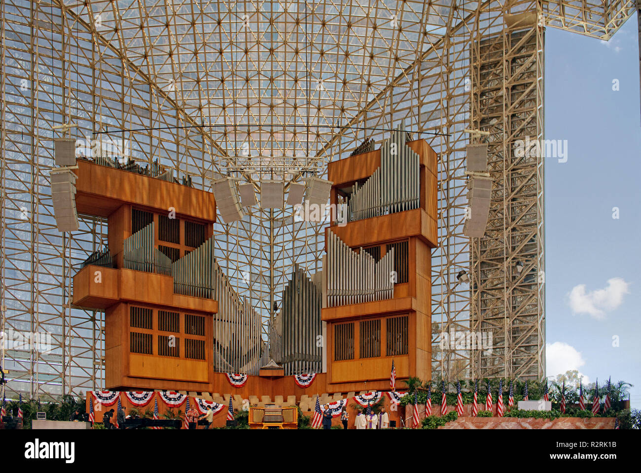 LOS ANGELES, Ca - 24. MAI 2009 - Crystal Cathedral Innenraum von Philip Johnson. Los Angeles Stockfoto
