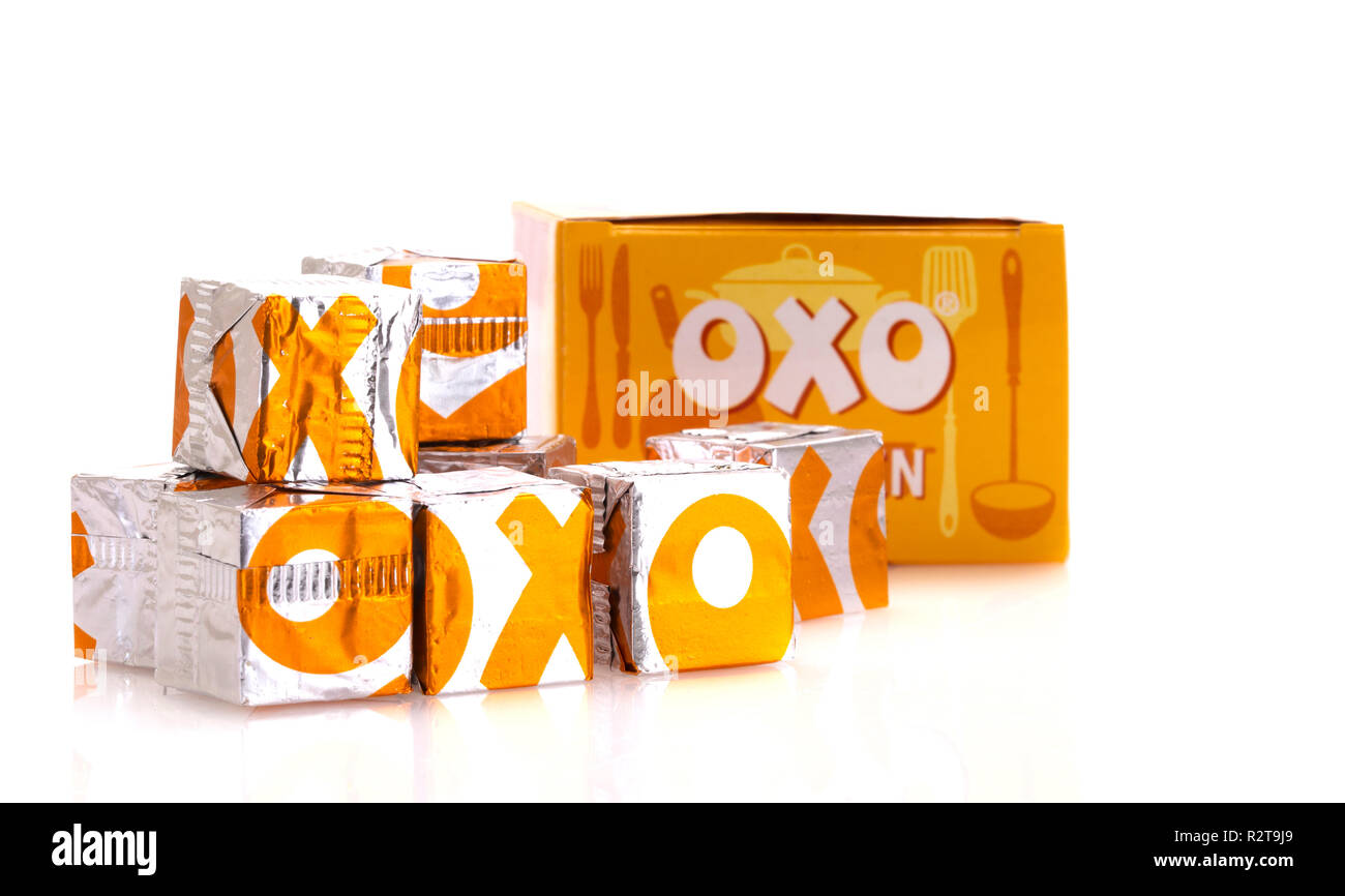 SWINDON, Großbritannien - 20 November, 2018: Huhn OXO Cubes, OXO ist eine der beliebtesten Marken der Soße. OXO ist durch Premier Foods gehört. Stockfoto