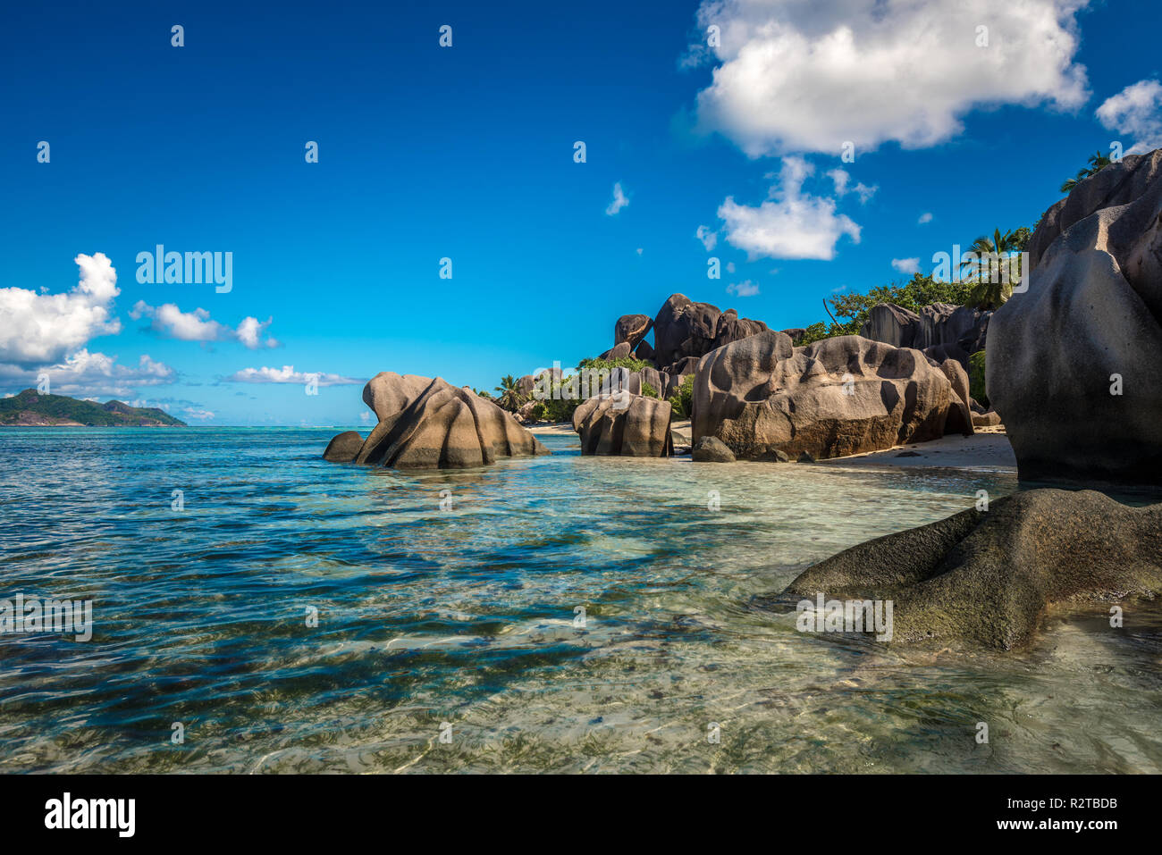 Tropical Island Beach, Source d'Argent, La Digue, Seychellen Stockfoto