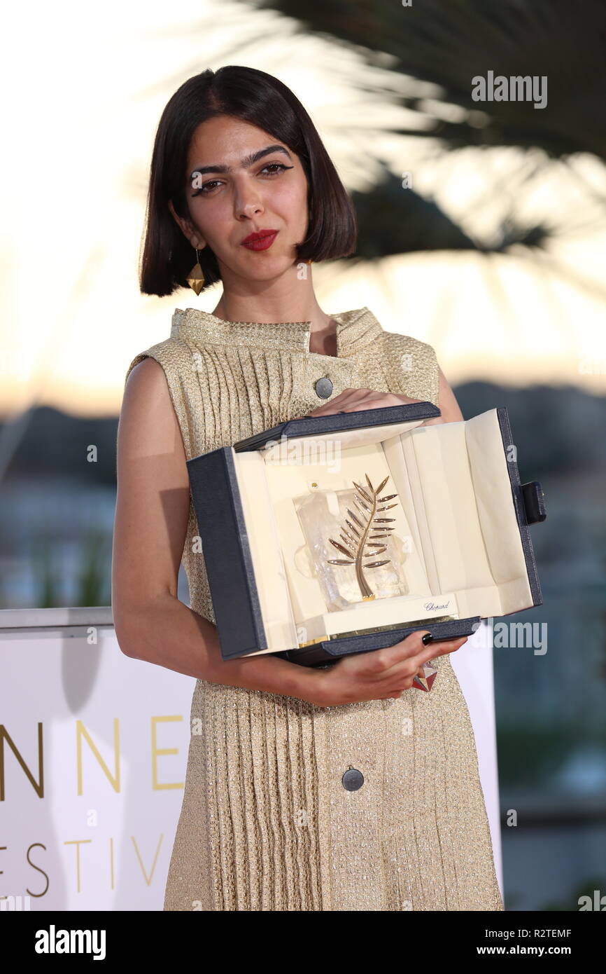 CANNES, Frankreich - 19. MAI 2018: Solmaz Panahi stellt die Annahme der Auszeichnung für das Beste Drehbuch" 3 Gesichter beim Cannes Film Festival (Ph: Mickael Chavet) Stockfoto