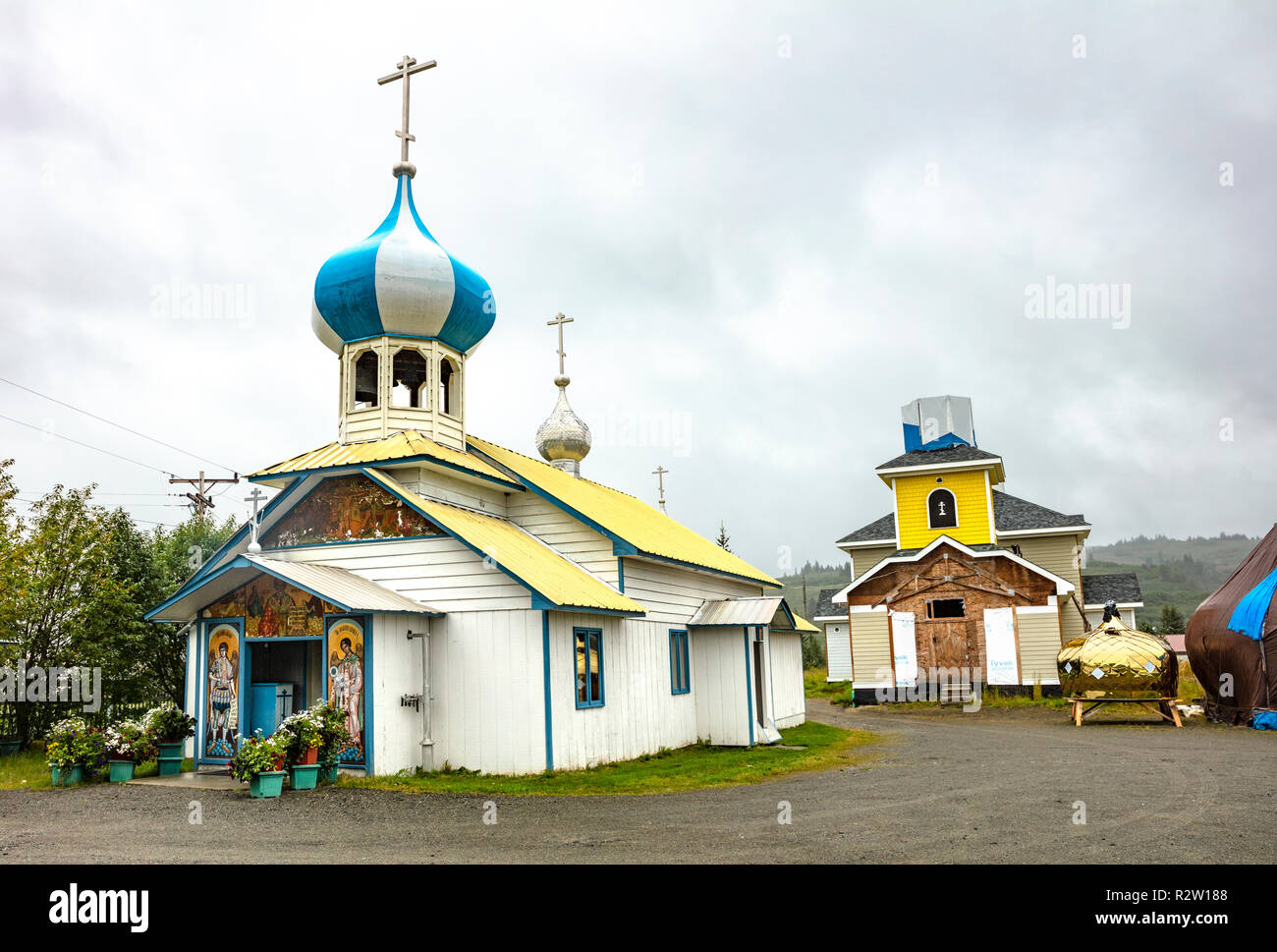 Nicholaevsk, AK-May 23, 2018: Ein Blick auf die Kirche von St. Nikolaus, eine Russisch-orthodoxe Kirche in Nikolaevsk auf der Kenai Halbinsel in Alaska, USA Stockfoto