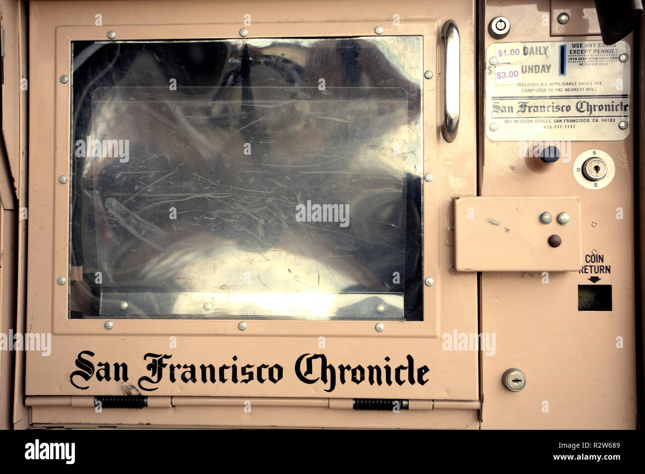 Marin in San Francisco, Kalifornien, USA, 5. Januar 2012: San Francisco Chronicle öffentliche Box Stockfoto