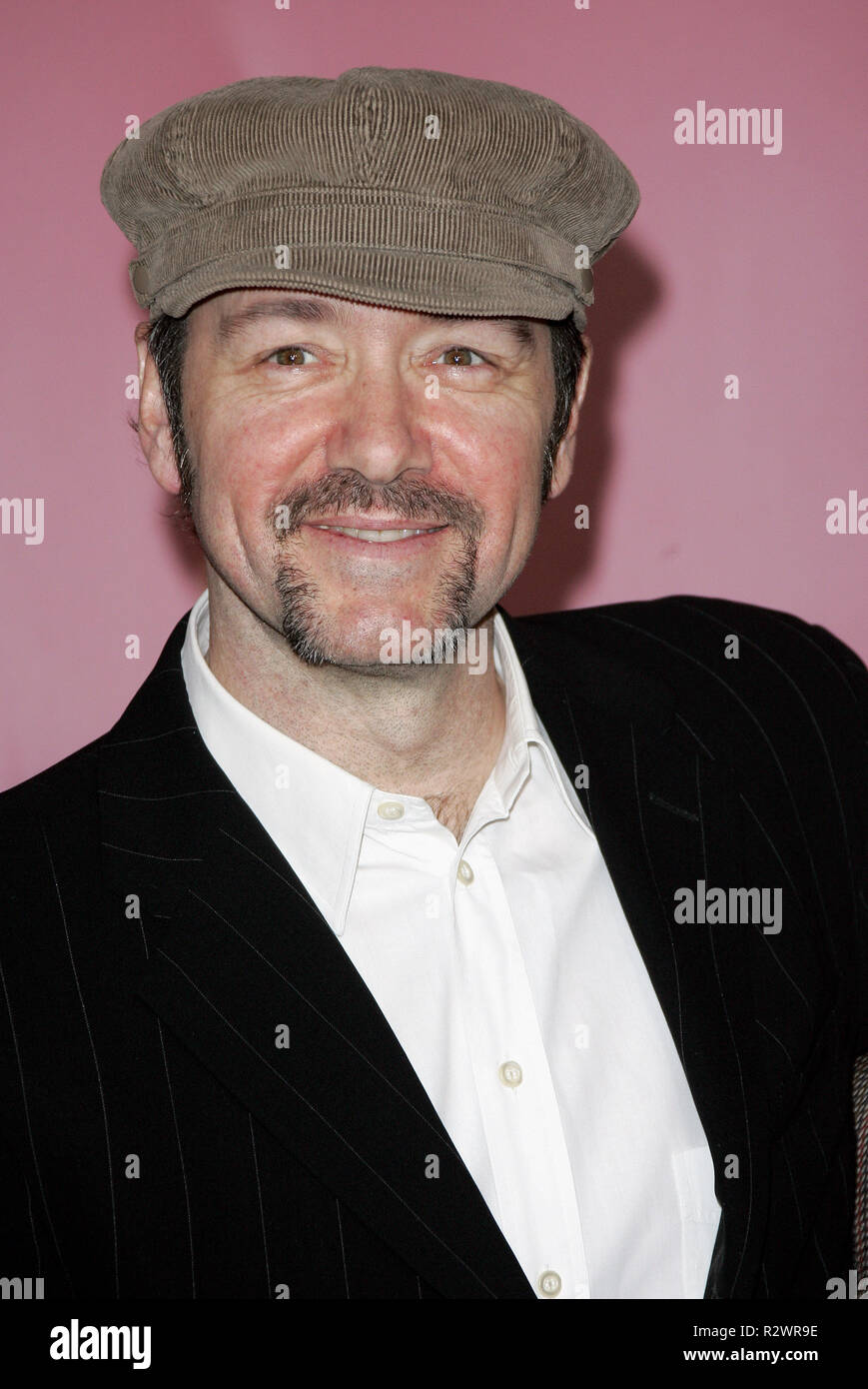 KEVIN SPACEY BEYOND THE SEA PHOTOCALL BERLIN FILM FESTIVAL 2005 BERLIN DEUTSCHLAND 13. Februar 2005 Stockfoto