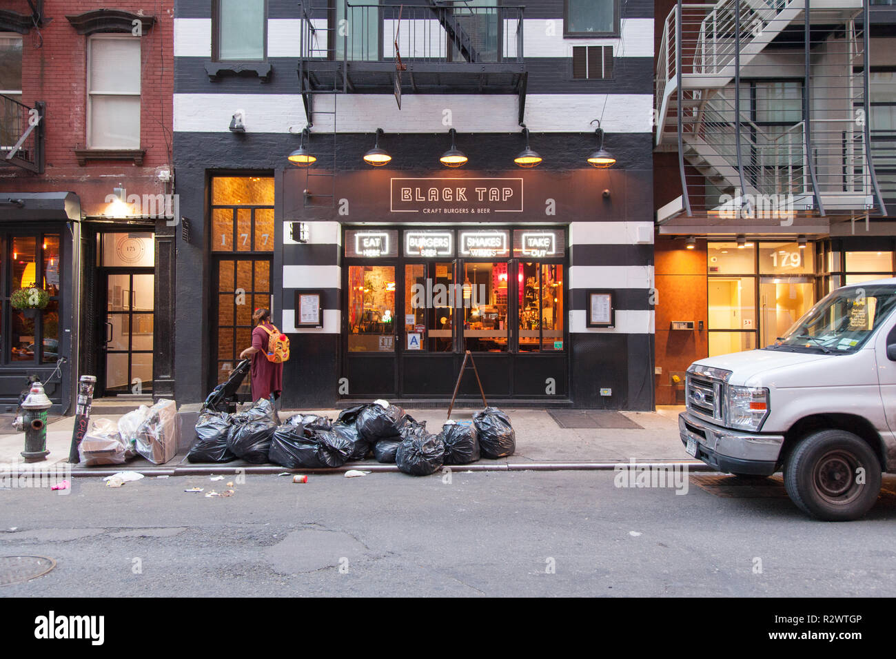 Schwarz Burger Restaurant tippen, 177 Ludlow Street, Lower East Side, New York City, Vereinigte Staaten von Amerika. Stockfoto