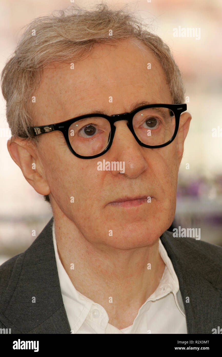 WOODY ALLEN CANNES 2005 CANNES FRANKREICH vom 10. Mai 2005 Stockfoto WOODY ALLEN CANNES 2005 CANNES FRANKREICH vom 10. Mai 2005 Stockfoto