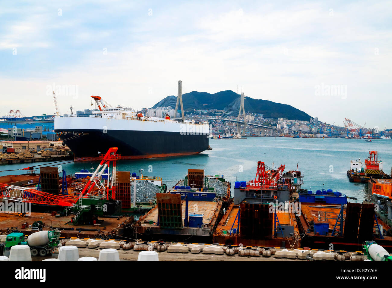 Busan Hafen, in Südkorea: containerverladung port Frachtschiff Stockfoto