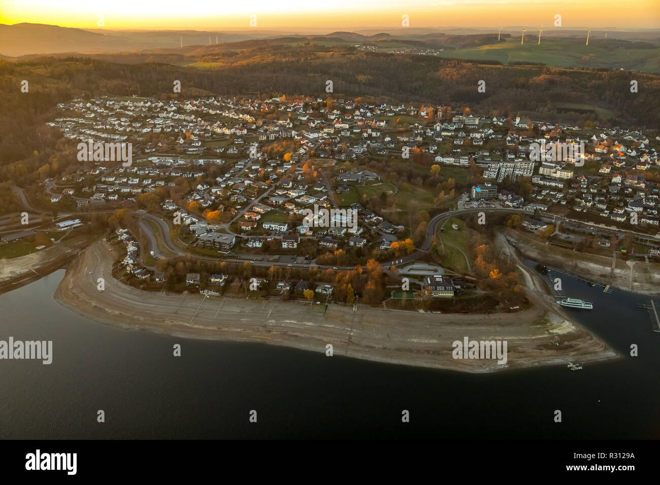 , Luftaufnahme, Sorpesee, niedrige Wasserstand, Ebbe, breite chemische Bank, Langscheid, Sundern, Sauerland, Nordrhein-Westfalen, Deutschland, DEU, Europa, Stockfoto