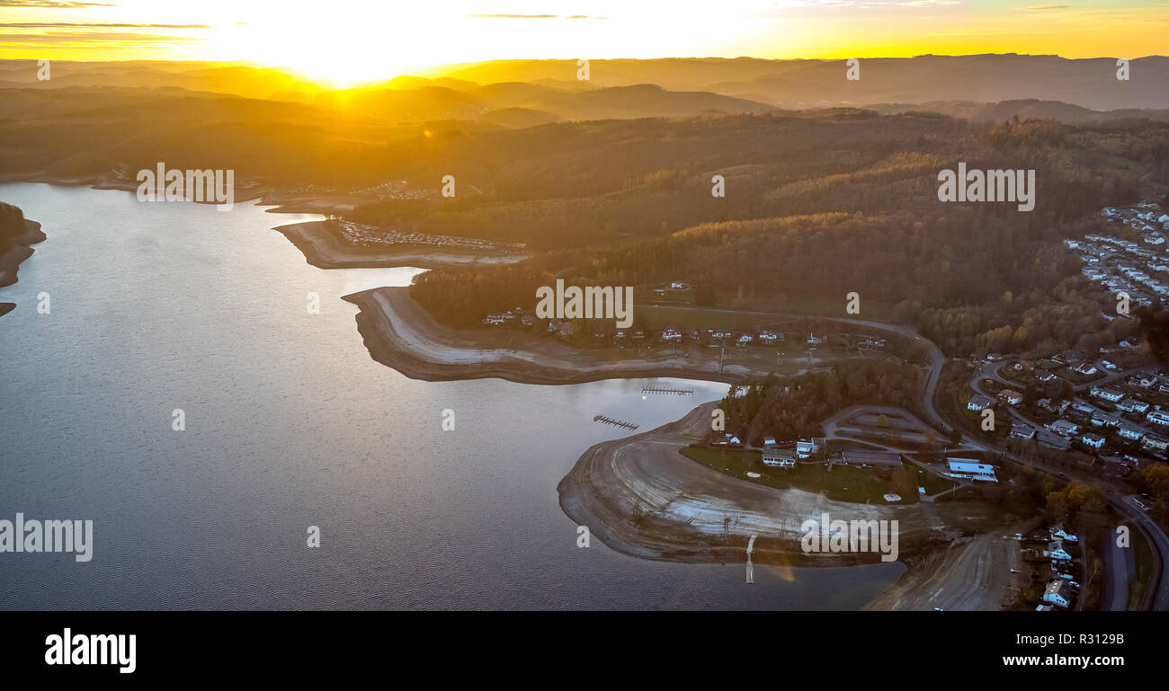 , Luftaufnahme, Sorpesee, niedrige Wasserstand, Ebbe, breite chemische Bank, Langscheid, Sundern, Sauerland, Nordrhein-Westfalen, Deutschland, DEU, Europa, Stockfoto