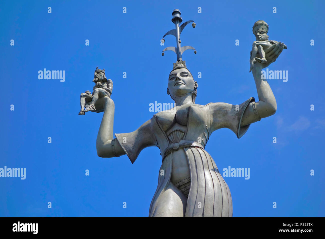 Die Imperia Monument, das sich in den Hafen von Konstanz, die sich vor dem Eingang des Hafens unter Bodensee Stockfoto
