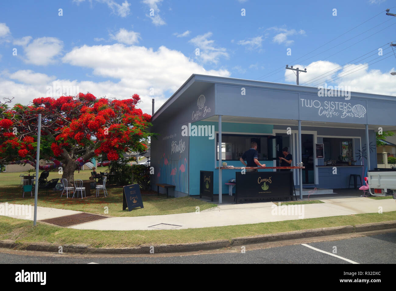Zwei Schwestern Coffee Bar, Cooee Bay, Yeppoon, Queensland, Australien. Keine MR oder PR Stockfoto