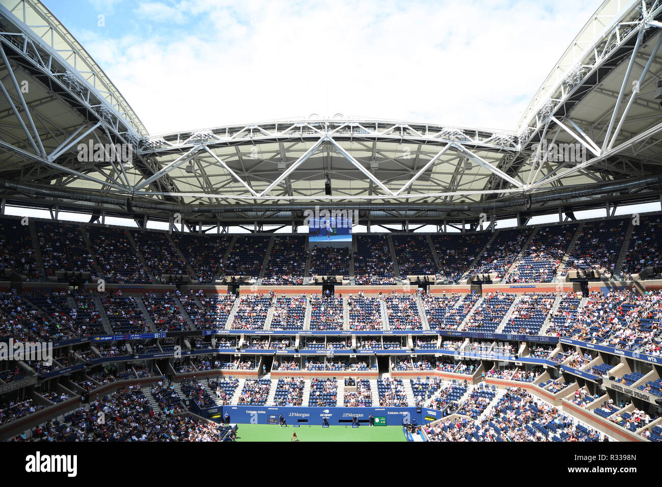 Arthur Ashe Stadium an der Billie Jean King National Tennis Center bei uns Turnier 2018 in New York öffnen Stockfoto