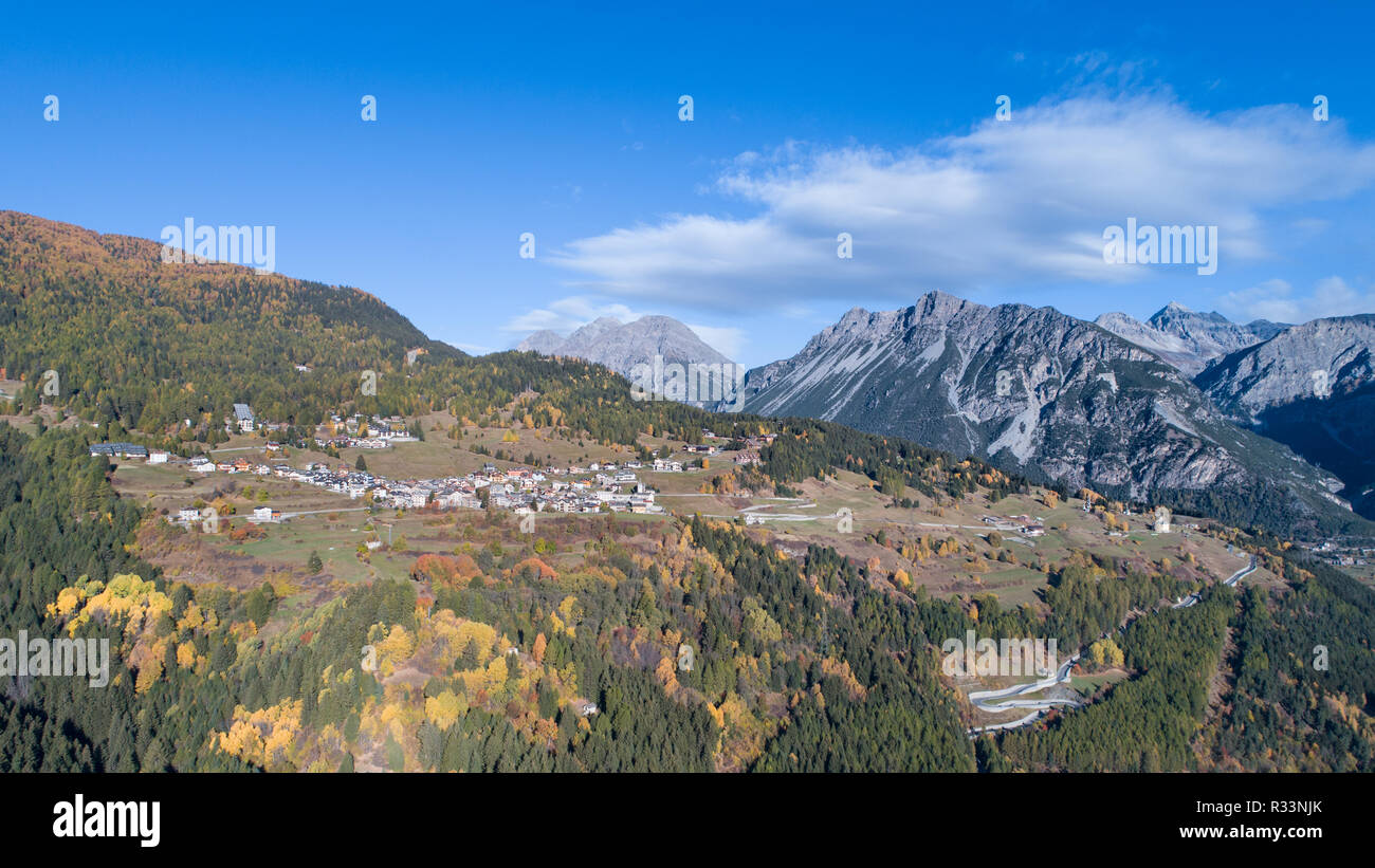 Alpine Village der Oga, Valtellina Stockfoto