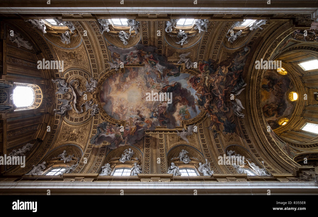 Rom, Roma, Il Gesu, ab 1568 erbaut, Blick ins Gewölbe des Langhauses Stockfoto