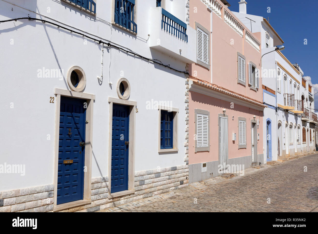 Straße in Santa Luzia, Algarve Stockfoto