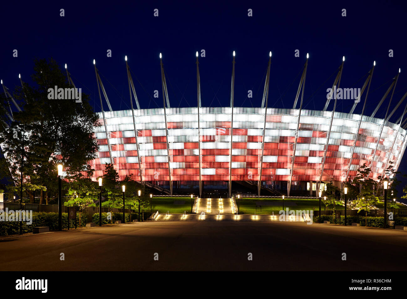 Fußball-Stadion bei Nacht Stockfoto