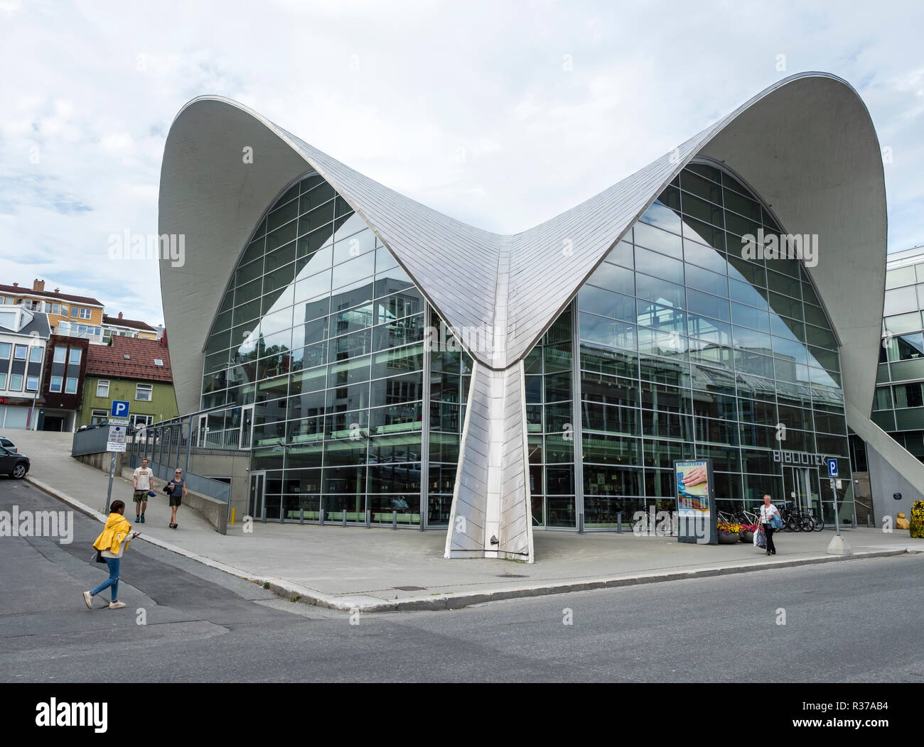 Tromsø Stadt Bibliothek und Archiv, moderne Architektur mit großen Glasfront, Tromsö, Norwegen Stockfoto