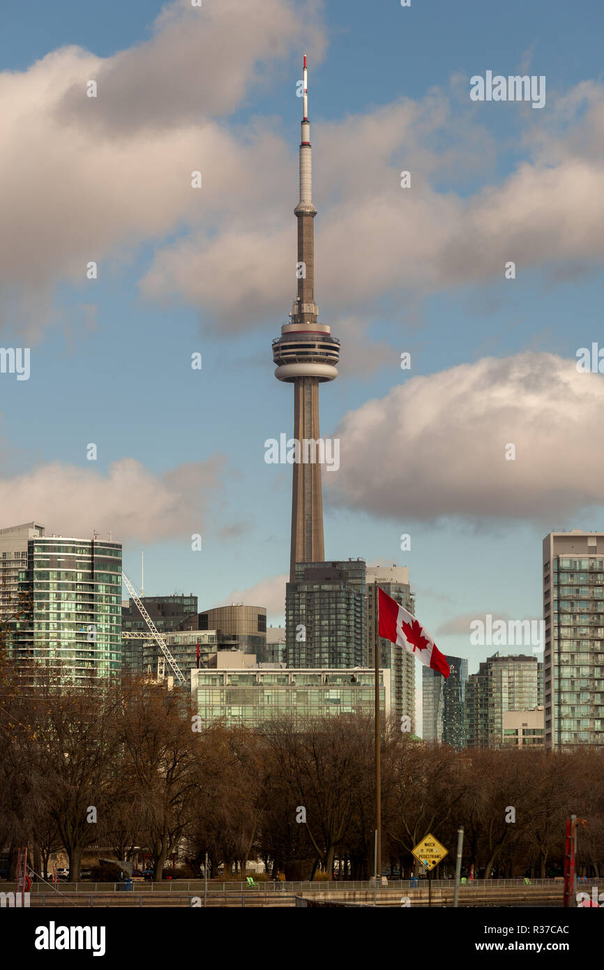 Toronto, Kanada - 20. November 2018: Landschaft, Blick auf die Stadt Toronto mit der legendären CV Turm Stockfoto