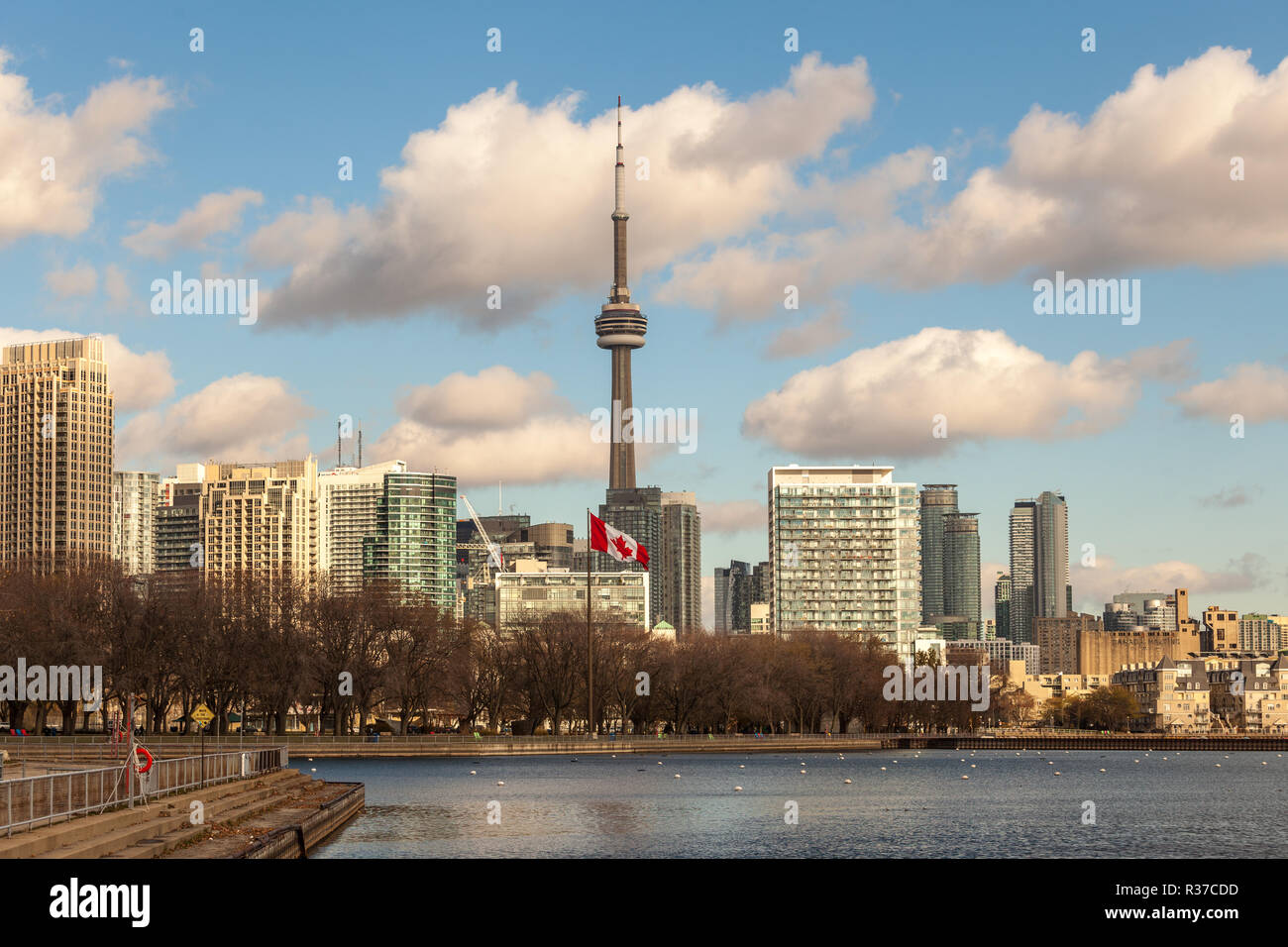 Toronto, Kanada - 20. November 2018: Landschaft, Blick auf die Stadt Toronto mit der legendären CV Turm Stockfoto