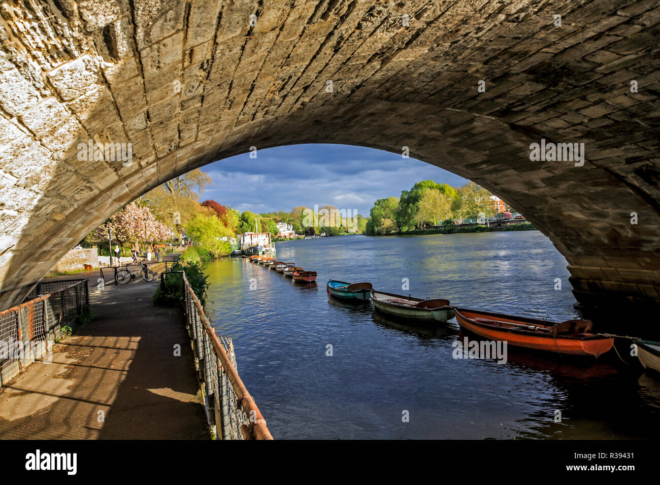 Richmond Bridge, Themse, Richmond, London, UK Stockfoto