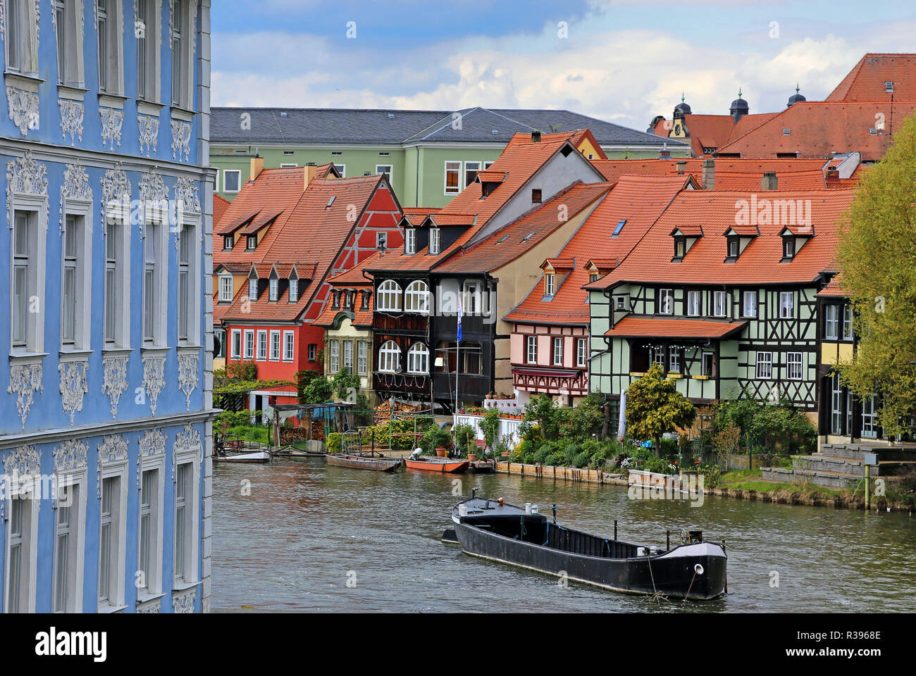 Blaues Haus mit regnitz und Klein Venedig in Bamberg. Stockfoto