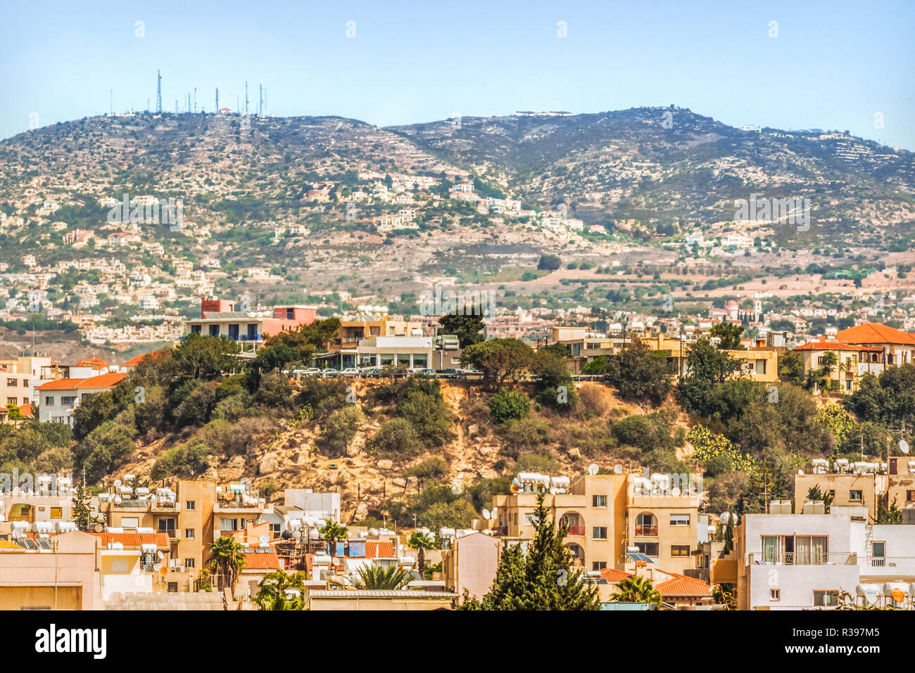 Blick auf die Stadt Paphos auf Zypern. Paphos ist als das Zentrum der antiken Geschichte und Kultur der Insel bekannt. Es ist sehr beliebt als Zentrum für Stockfoto