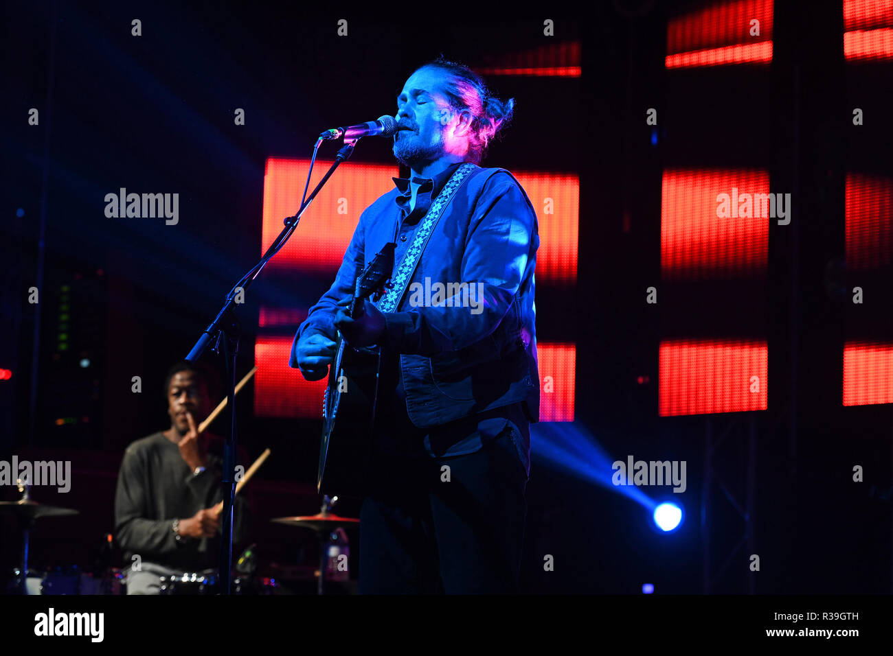 FORT LAUDERDALE, FL - 21. NOVEMBER: Citizen Cope führt an der Kultur Zimmer am 21. November, in Fort Lauderdale, Florida, 2018. Quelle: MPI04/MediaPunch Stockfoto