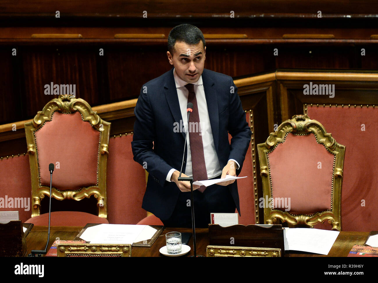 Foto Fabio Cimaglia/LaPresse 22-11-2018 Roma Politica Senato. Die Fragestunde Nella foto Luigi Di Maio Foto Fabio Cimaglia/LaPresse 22-11-2018 Roma (Italien) Politik Senat. Frage mal In der Pic Luigi Di Maio Stockfoto