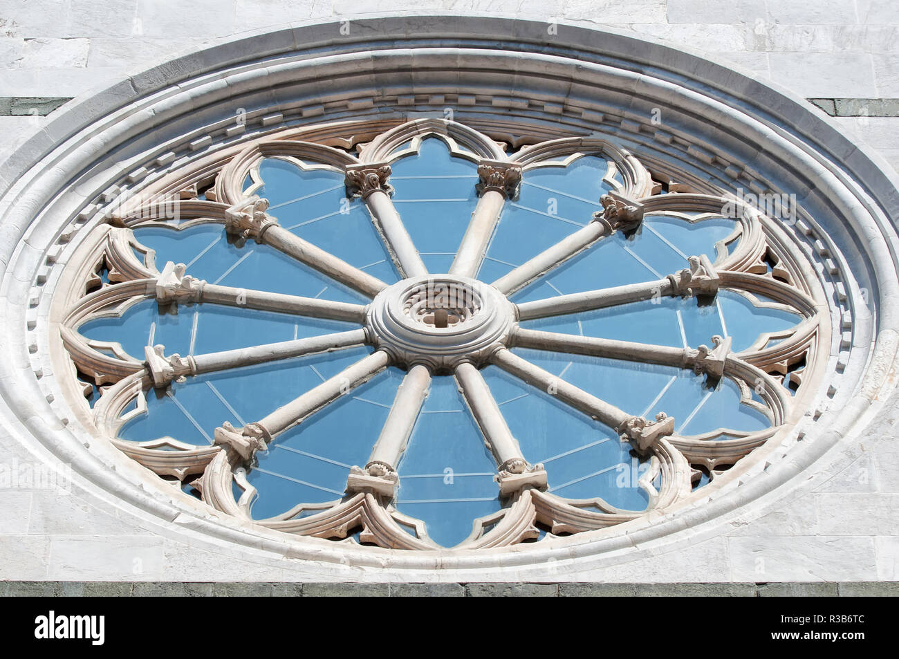 Vintage Kreis Fenster Detail mit aufwendigen Design Stockfoto