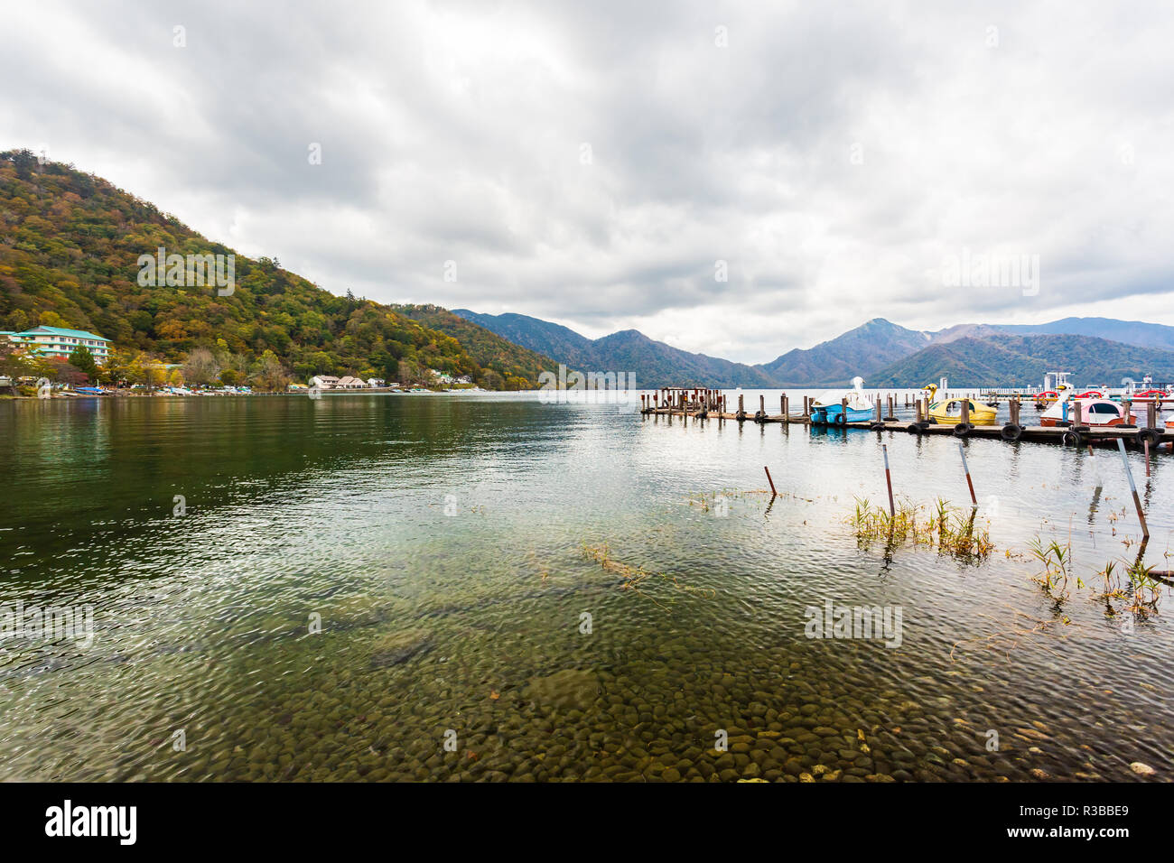 Anzeigen von Chuzenji See im Herbst Saison, Nikko, Japan. Stockfoto