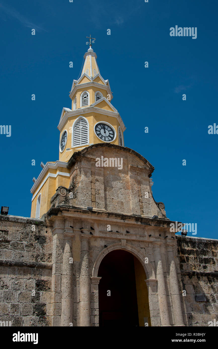 Südamerika, Kolumbien, Cartagena. Altstadt das historische Stadtzentrum, der UNESCO. Clock Tower Gate, aka Torre del Reloj. Stockfoto
